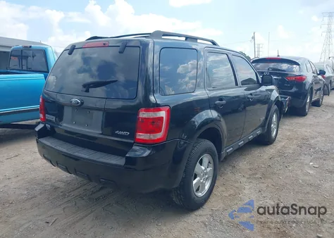 2008 Ford Escape Xlt z USA, uszkodzony, nr VIN 1FMCU93108KA68918